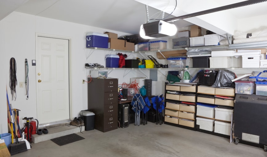 DECLUTTERING SERVICE